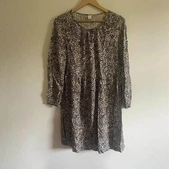 Old Navy Leopard Print Dress - Picture 6 of 15